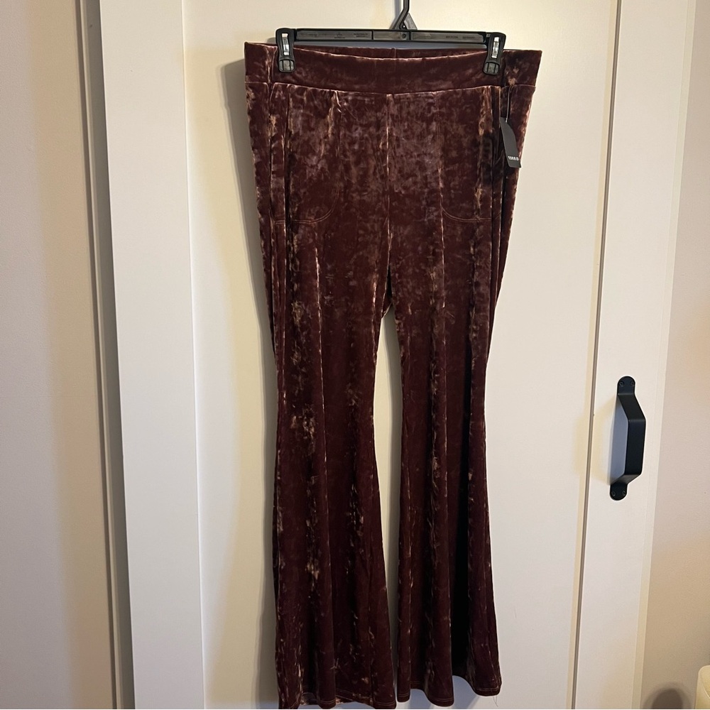 NWT 3XL TORRID RUST VELVET POCKET FLARES